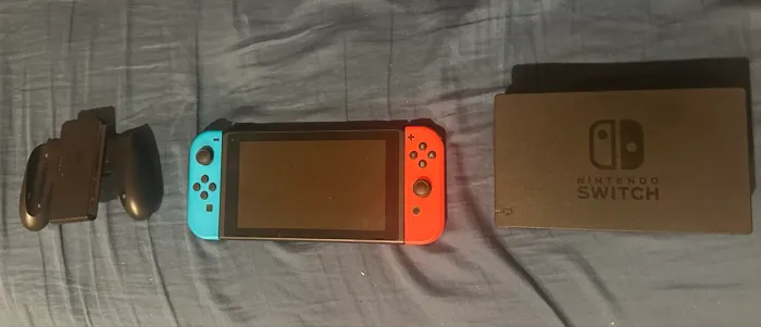 Nintendo switch 2 jogos (Mario kart,Zelda)
