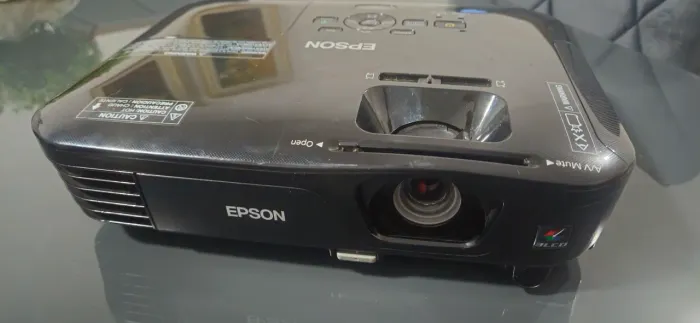 PROJETOR EPSON POWERLITE S12+ 2800 LÚMENS