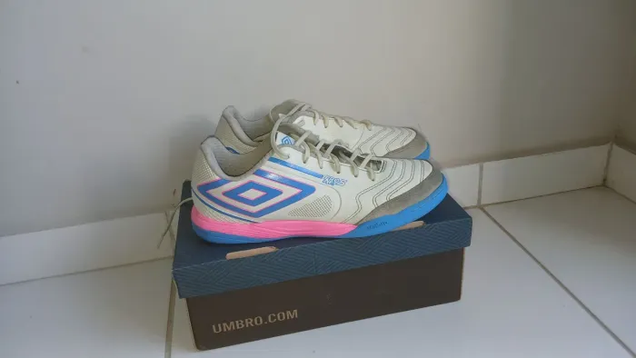 Chuteira umbro pro 5 bump club futsal