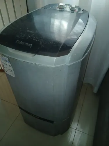 Vendo tanquinho Colormaq de 20 kg entrego dependendo do setor
