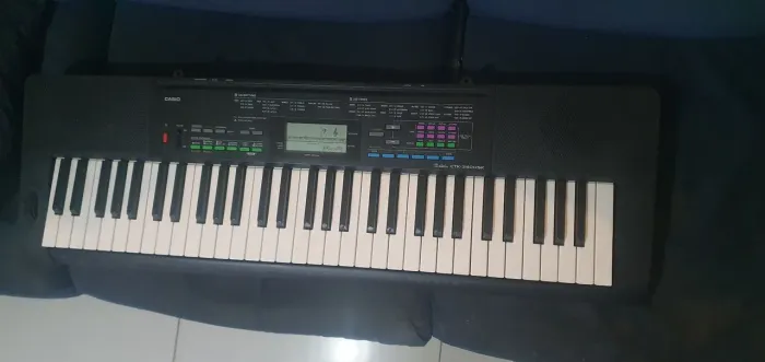 Casio CTK-3400SK usado
