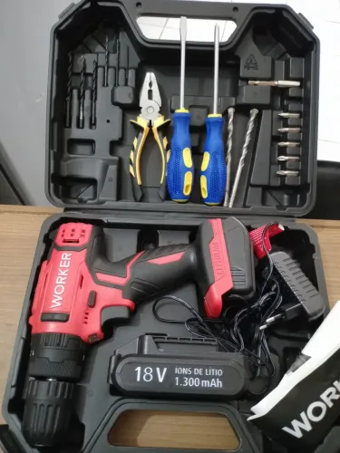 Furadeira e parafusadeira de impacto 18v profissional