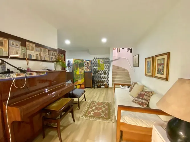 Casa de Vila - 3 Dormitórios (1 Suíte) à Venda no Jardim Hípico, São Paulo/SP.