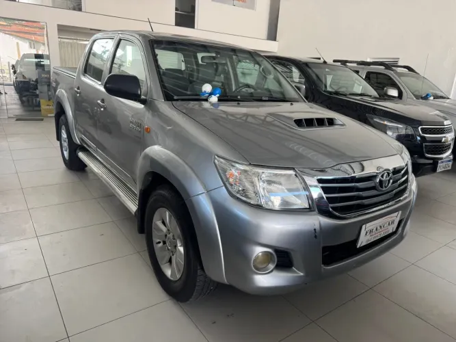 Toyota Hilux CD D4-d 4X4 3.0 TDI Dies. Mec. 2015