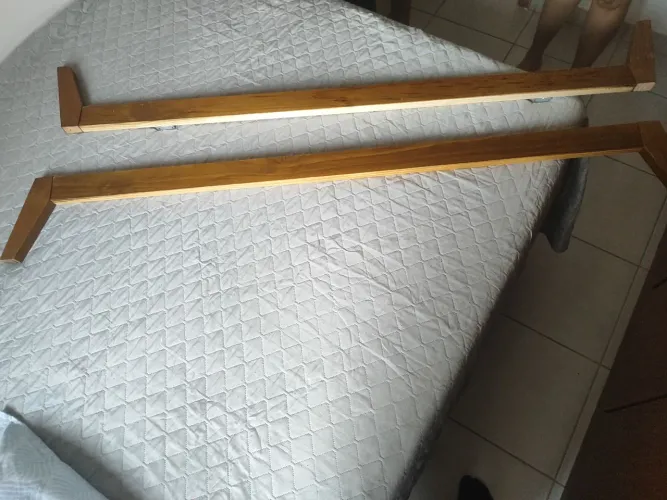 Pé de mdf loiro freijo 140Lx20A cm.