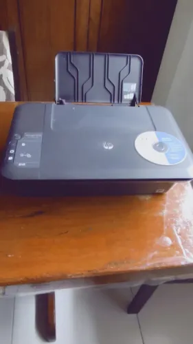 Multifuncional HP Deskjet 2050 Super Conservada e Com Acessorios. Obs: Retirar No Loacal.
