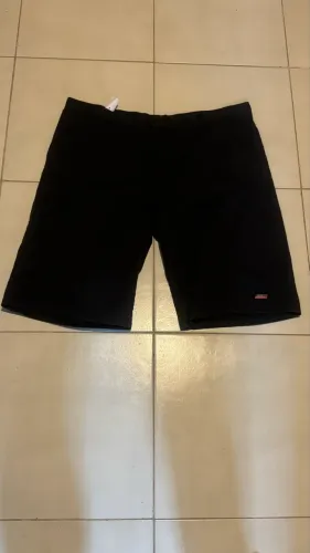 Bermuda dickies azul tamanho 54 valor 150.00