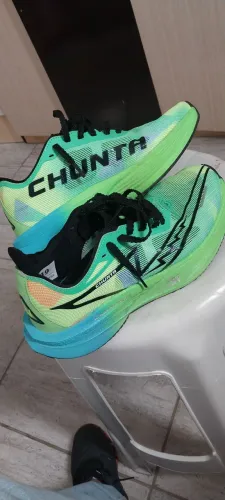 Tênis chunta
