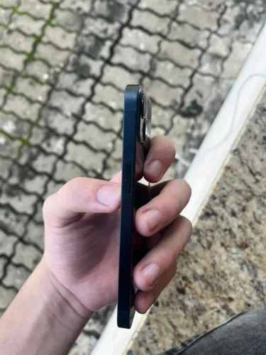 iPhone 13 - Usado 