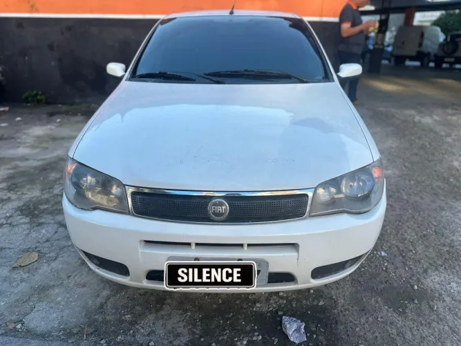 Fiat Siena HLX 1.8 MPI Flex 8V 4P 2005