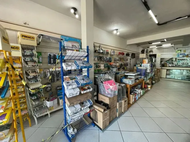 Locação | Loja e Sobreloja de 160 m² - Centro, em Florianópolis.
