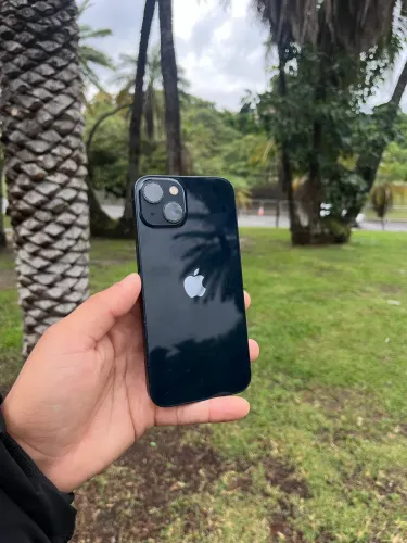 iPhone 128GB preto + carregador original 