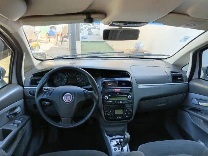 Fiat Linea 1.9/ HLX 1.9/1.8 Flex Dualogic 4P 2010
