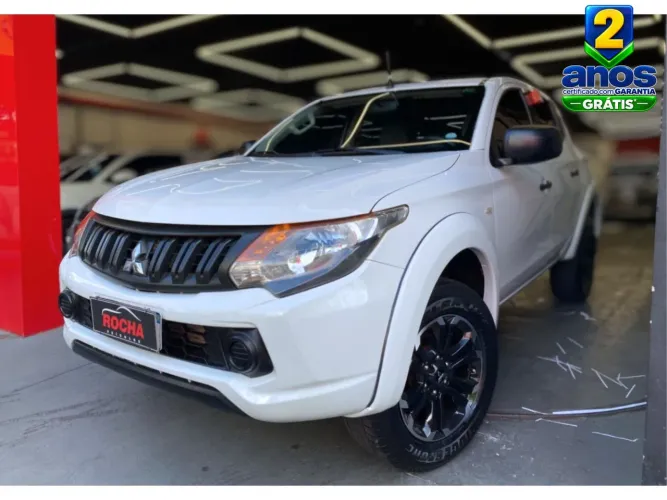 Mitsubishi L200 2.4 16V Turbo Diesel Sport GL CD 4P 4X4 Manual 2019