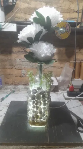 Vaso abaju de flores artificiais 