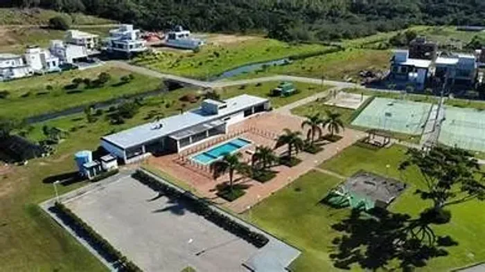 TERRENO DE ALTO PADRÃO À VENDA | 470 M² | EM CONDOMINIO - INGLESES