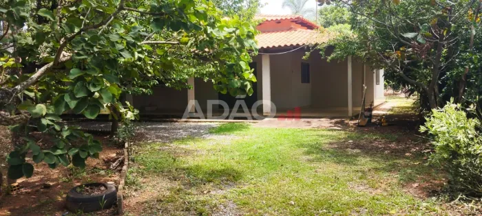Casa térrea no Condomínio de chácaras Recanto da Mata
