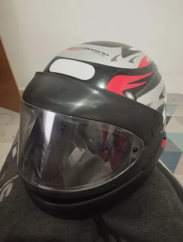 Capacete de moto San Marino