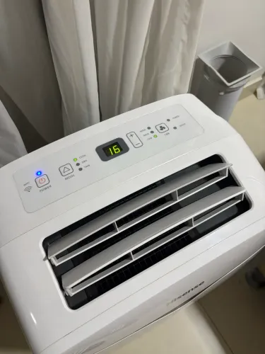 Ar-condicionado portátil wi-fi 12.000 btus Hisense 127V