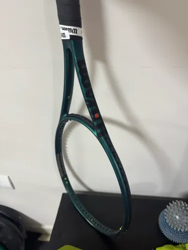 Raquete de tênis Wilson Blade V9