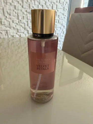 Body Splash Victoria's Secret Velvet Petals 250ml - Original