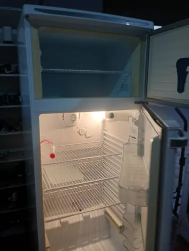 Geladeira gelo seco