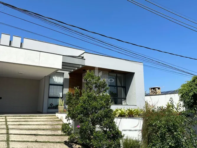 Casa linear alto padrão, condomínio fechado, portaria 24 horas
