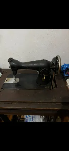 Maquina de costura singer