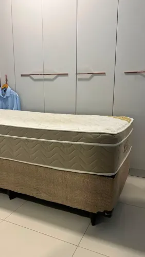 Cama box