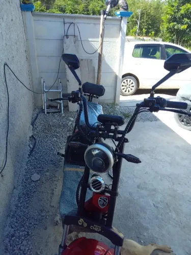 Scooter elétrica Cgc X11 já emplacada.