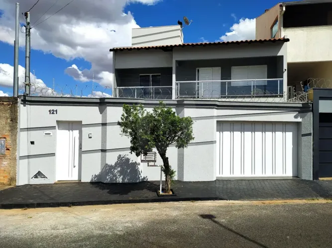 Casa para locação no bairro Presidente Roosevelt