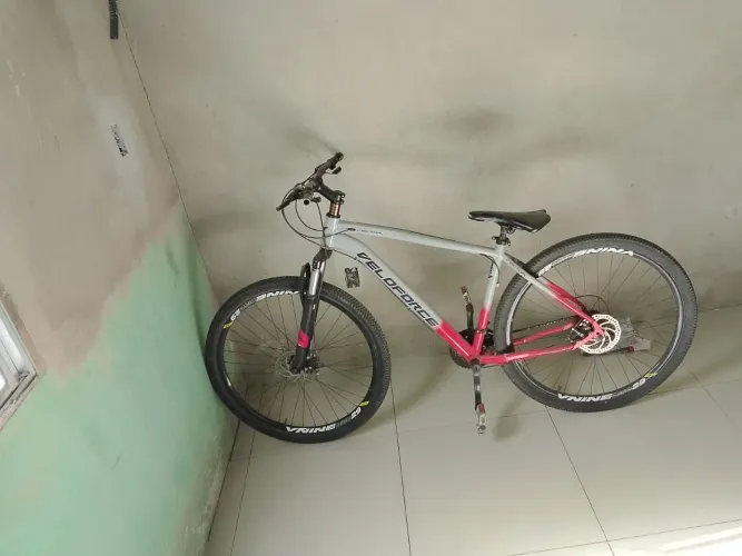 Bike Aro 29 (Semi nova)