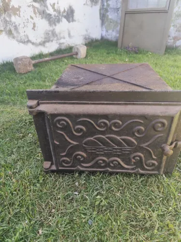 Forno Para Fogão Lenha Ferro Fundido E Caixote De Aço.