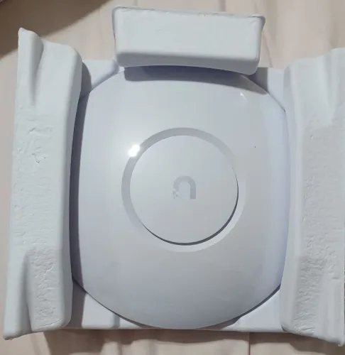Ponto de Acesso Ubiquiti UniFi U6+ Wi-Fi 6 - Completo na Caixa (Novo)
