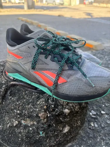 Vendo tênis Reebok X