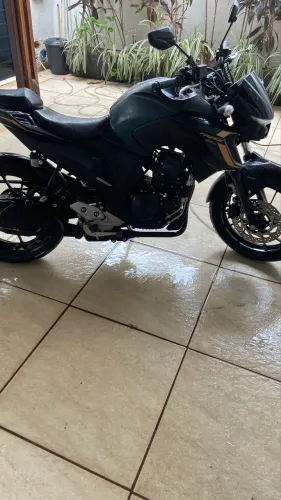 Fazer 250