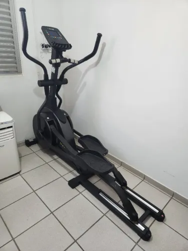 Elíptico kikos profissional 