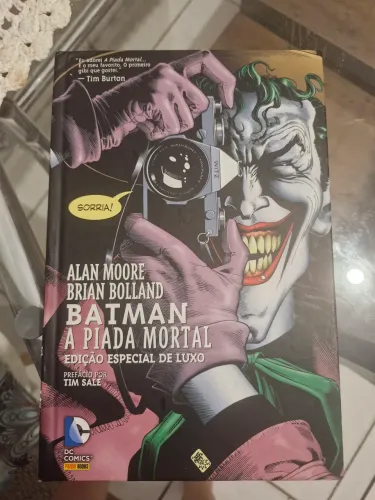 Livro Gibi Batman A Piada Mortal Edição Especial 