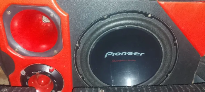 Vendo caixa trio de 12.