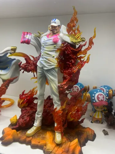 Figure Akainu - one piece studio lk