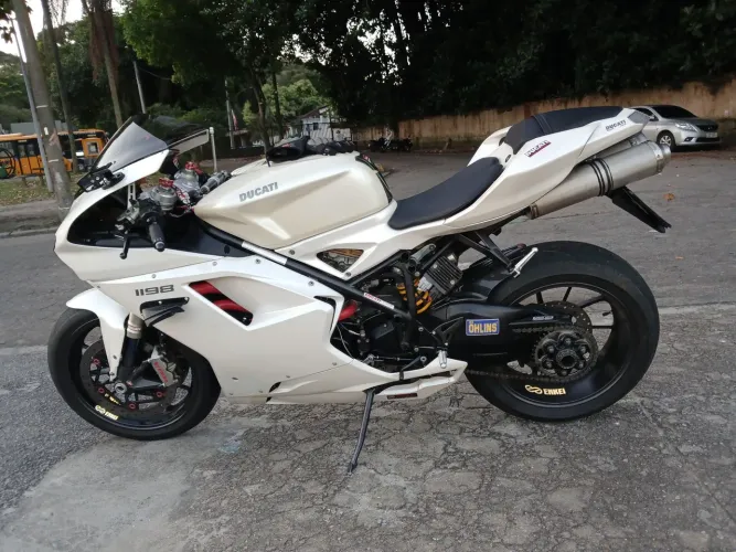 Ducati SBK 1198.