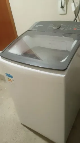 Lavadora Electrolux 14 quilos semi nova, usada seis meses .