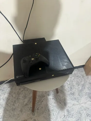 Vende se Xbox one