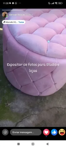 cabeceira de cama e baus