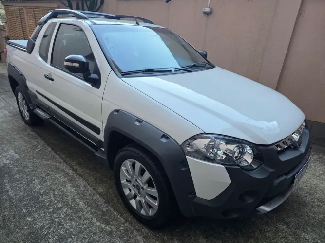 Fiat Strada Adventure 1.8/ 1.8 Locker Flex CE 2015
