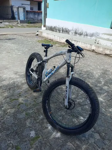 Bicicleta GTS Off Road  aro 26,5 semi-nova