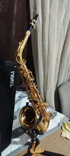 Sax alto Tivoli (novo) sem uso