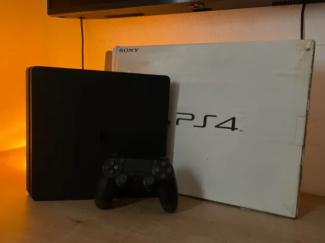 PlayStation 4 - 1Tb