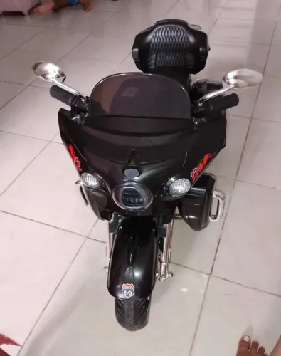Motocicleta infantil eletrônica