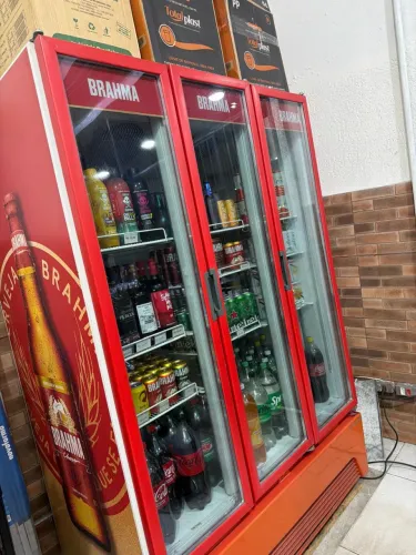 Geladeira Cervejeira Brahma 3 portas Metalfrio , funcionando perfeitamente